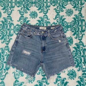 Super cute PacSun Mom shorts